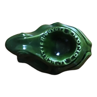 Very nice ashtray the heir Guyot. Ceramic green.