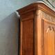Armoire étroite ancienne du XIX eme siècle
