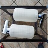 2 anciennes appliques en chrome et verre blanc