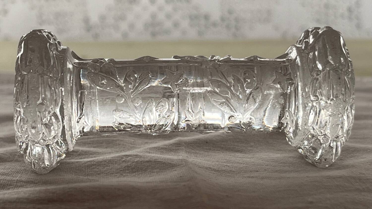 Set of 6 vintage glass knife rests