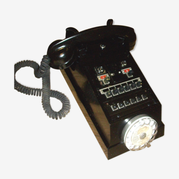 Téléphone à cadran  noir  années 1960