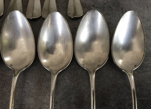 Lot de 15 anciens couverts en métal argenté monogrammé, orfèvrerie christofle