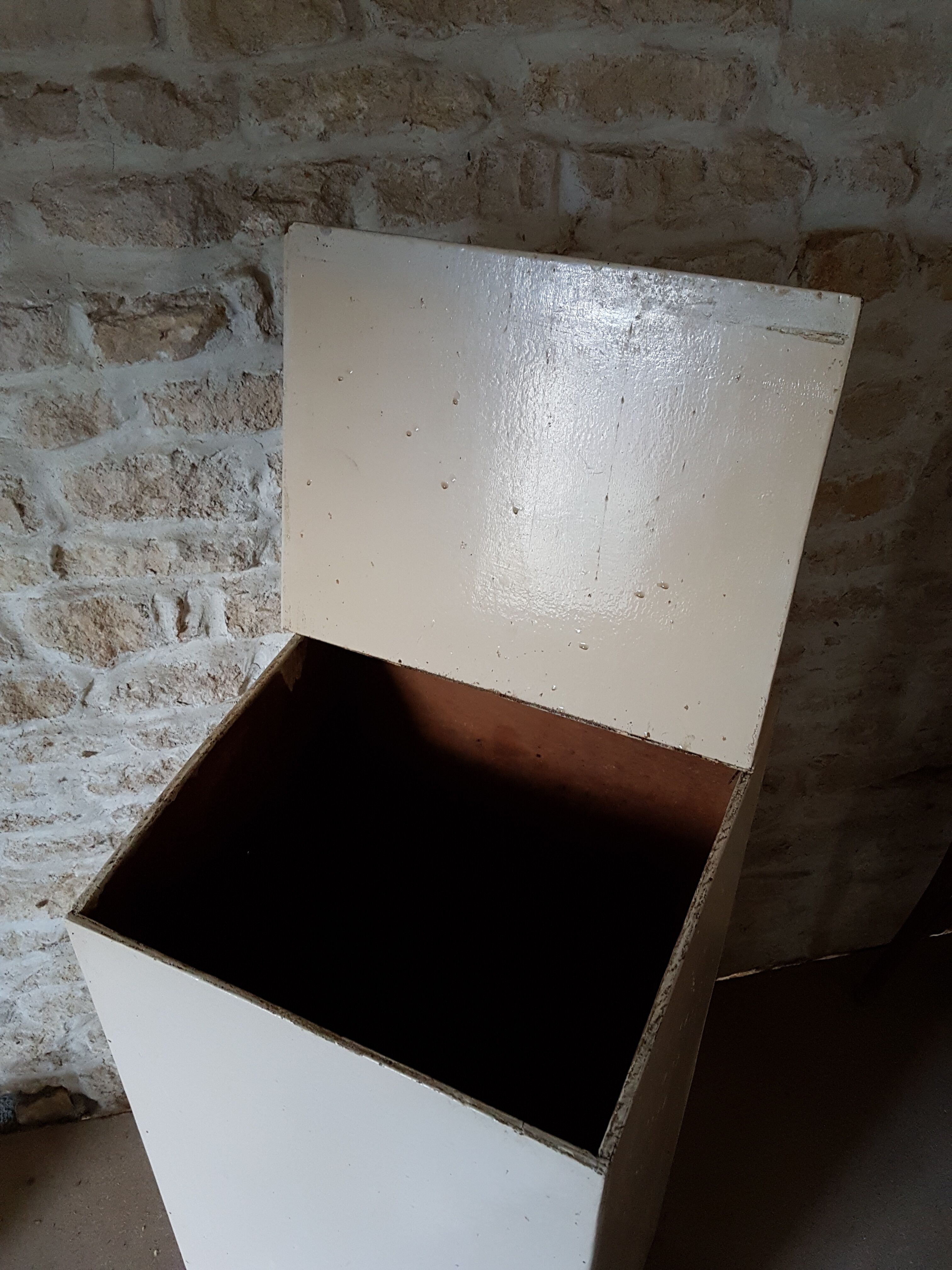 Old white patinated bakery labaznik