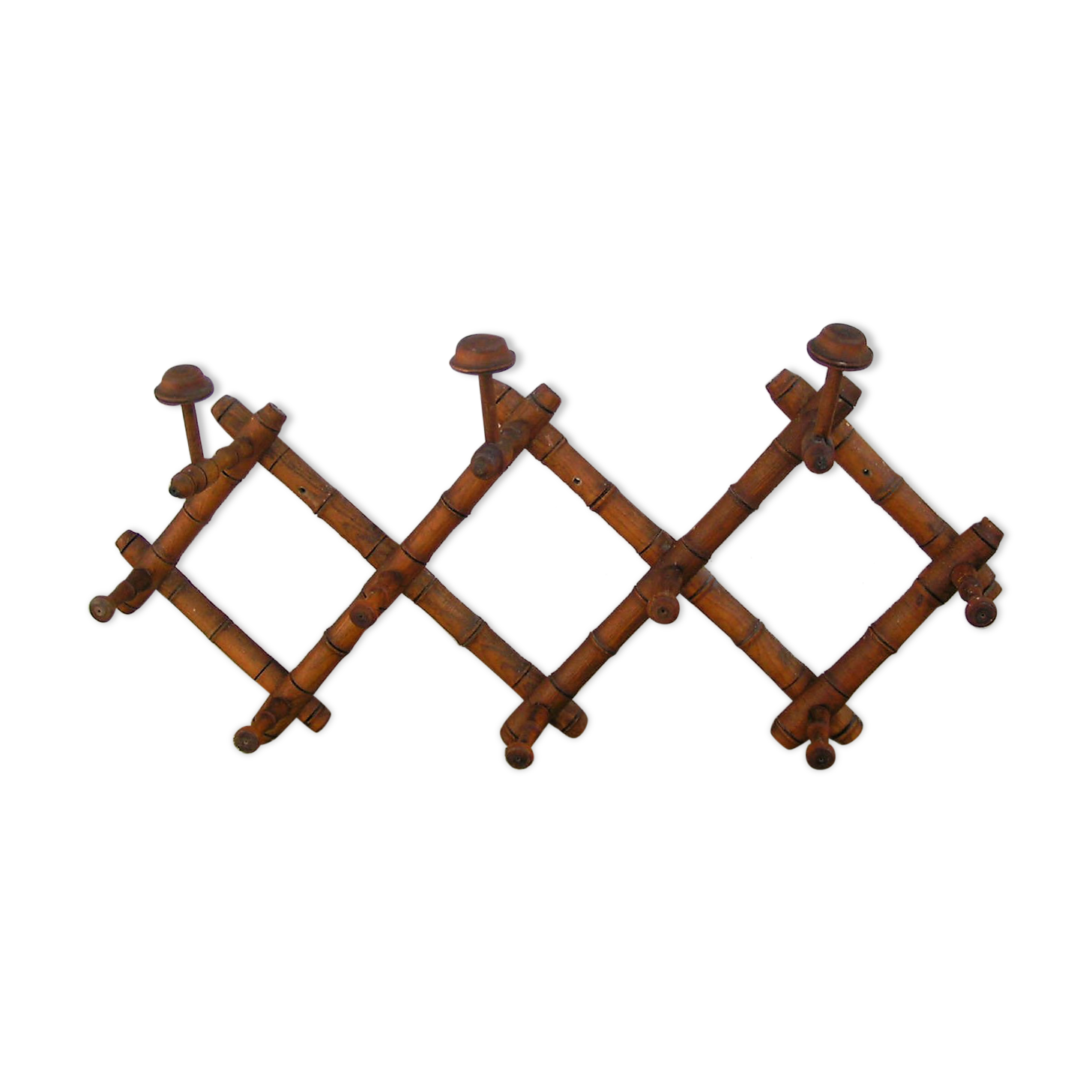 Bamboo accordion coat reck