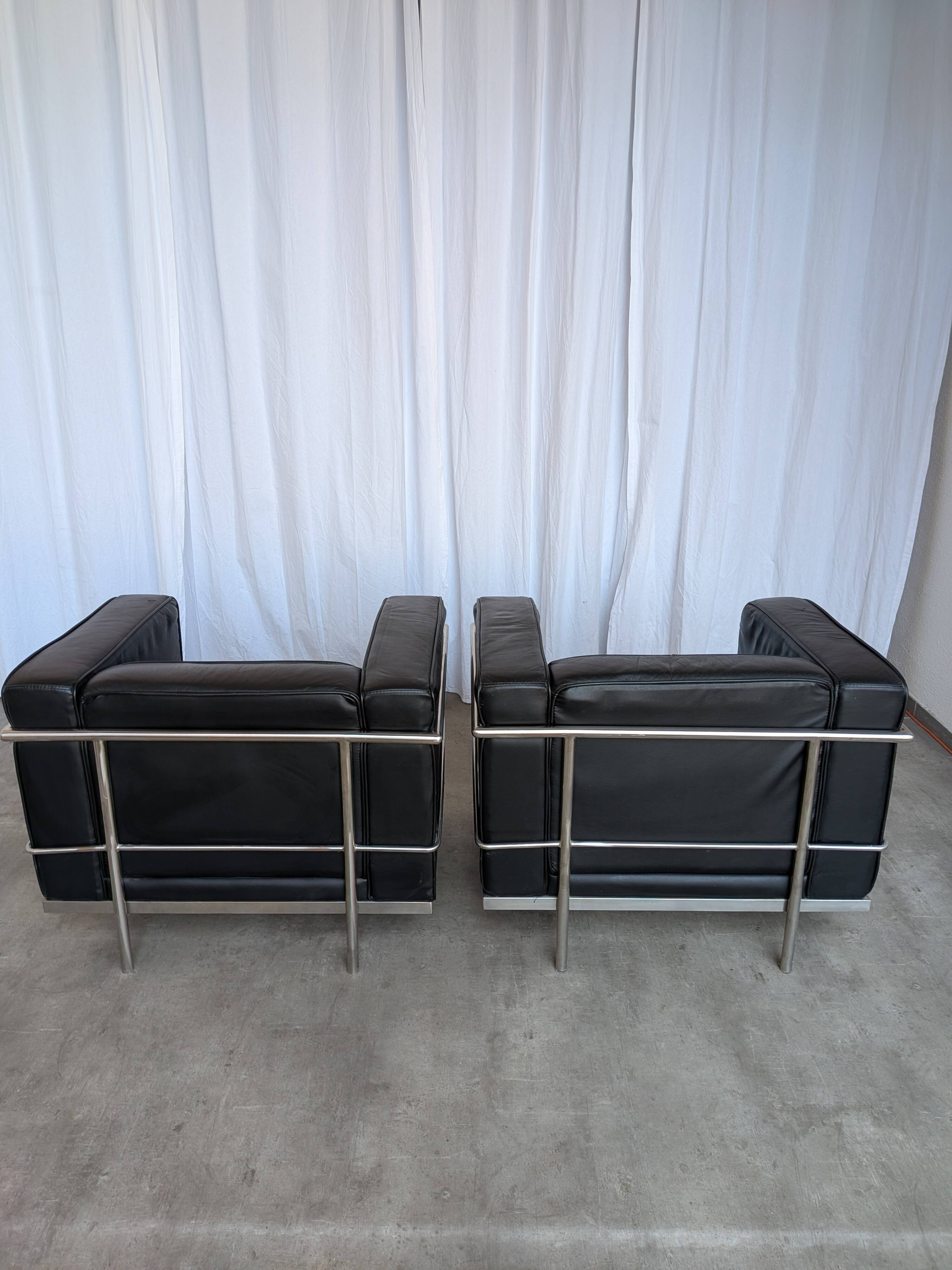 Set of 2 Mid-century Black Leather Lounge Chairs / Italian Design Armchairs
