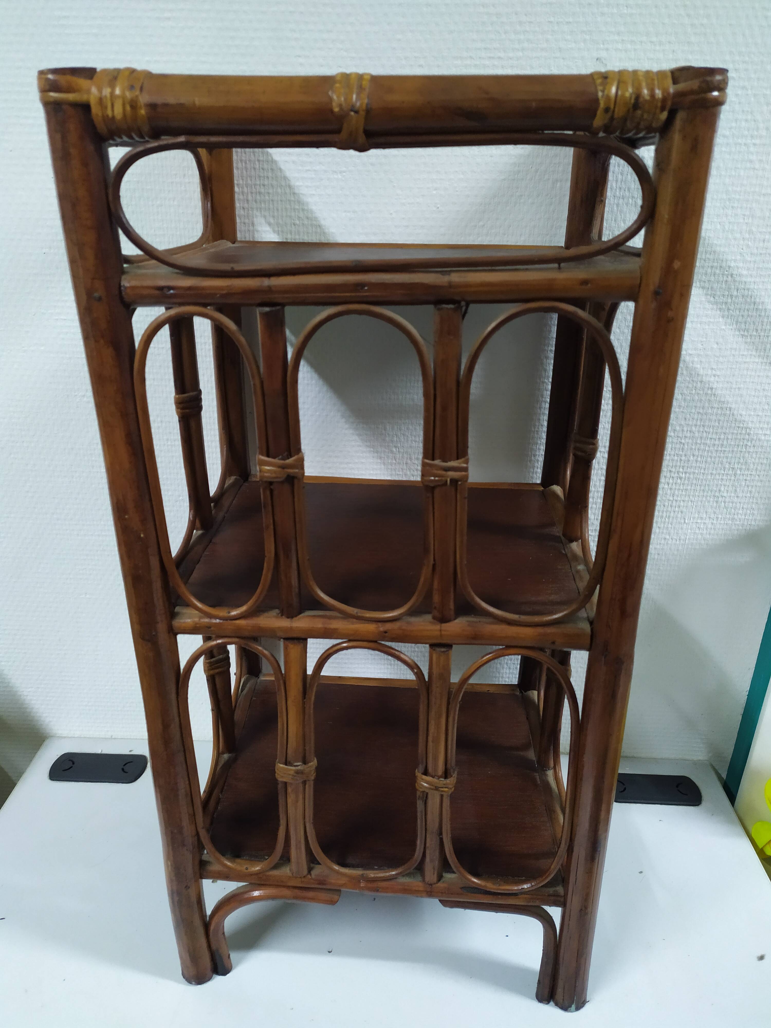 Shelves to put in rattan 70s