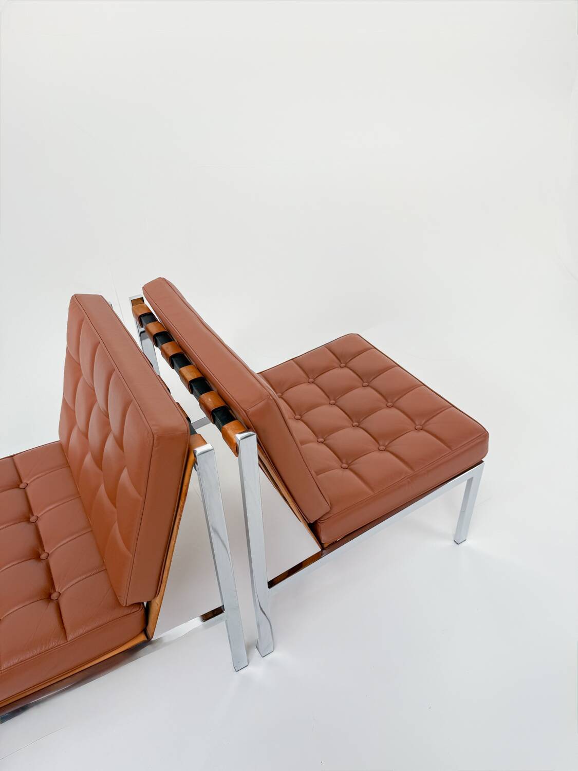 Paire de fauteuils vintage