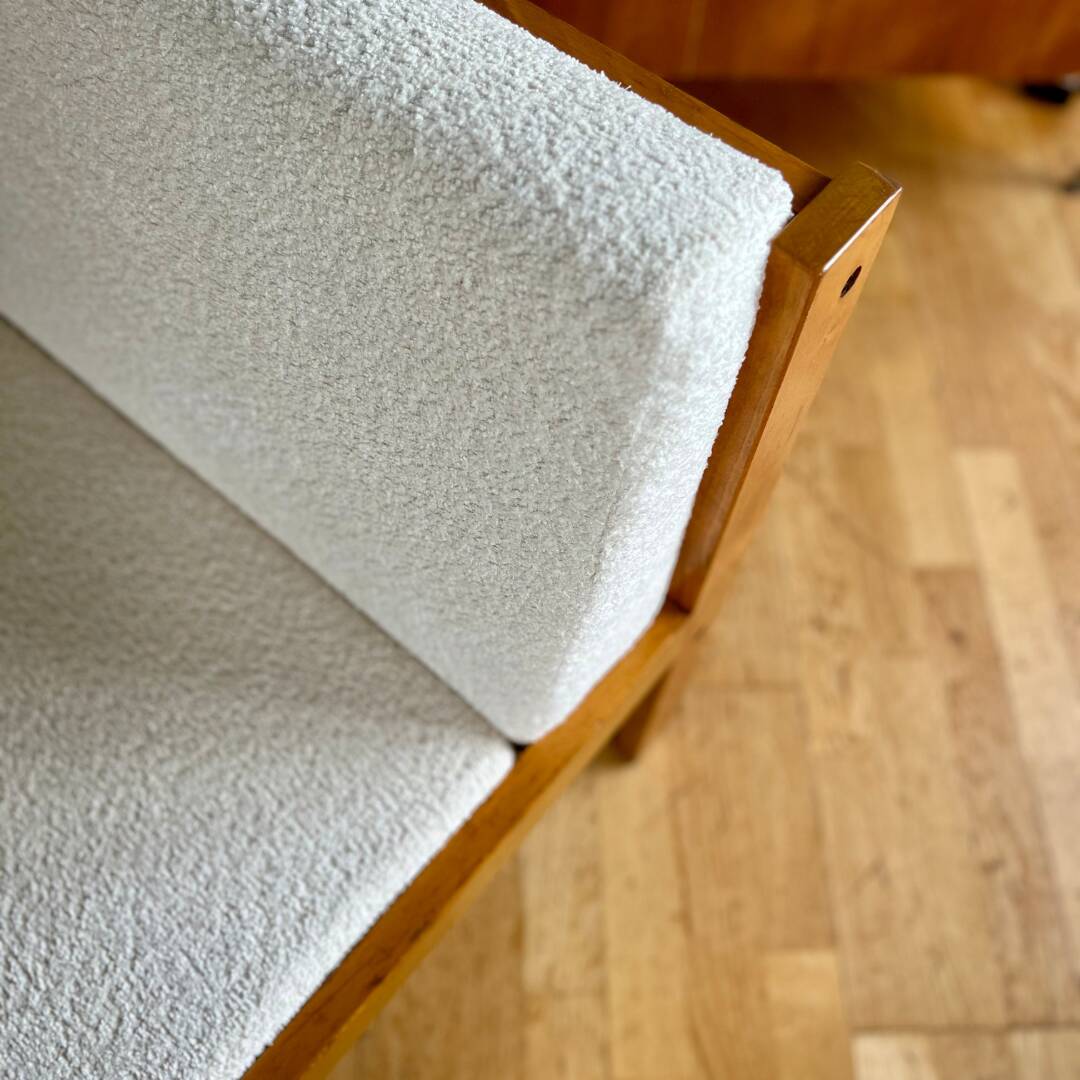 Paire de chauffeuses Baumann bouclette blanche