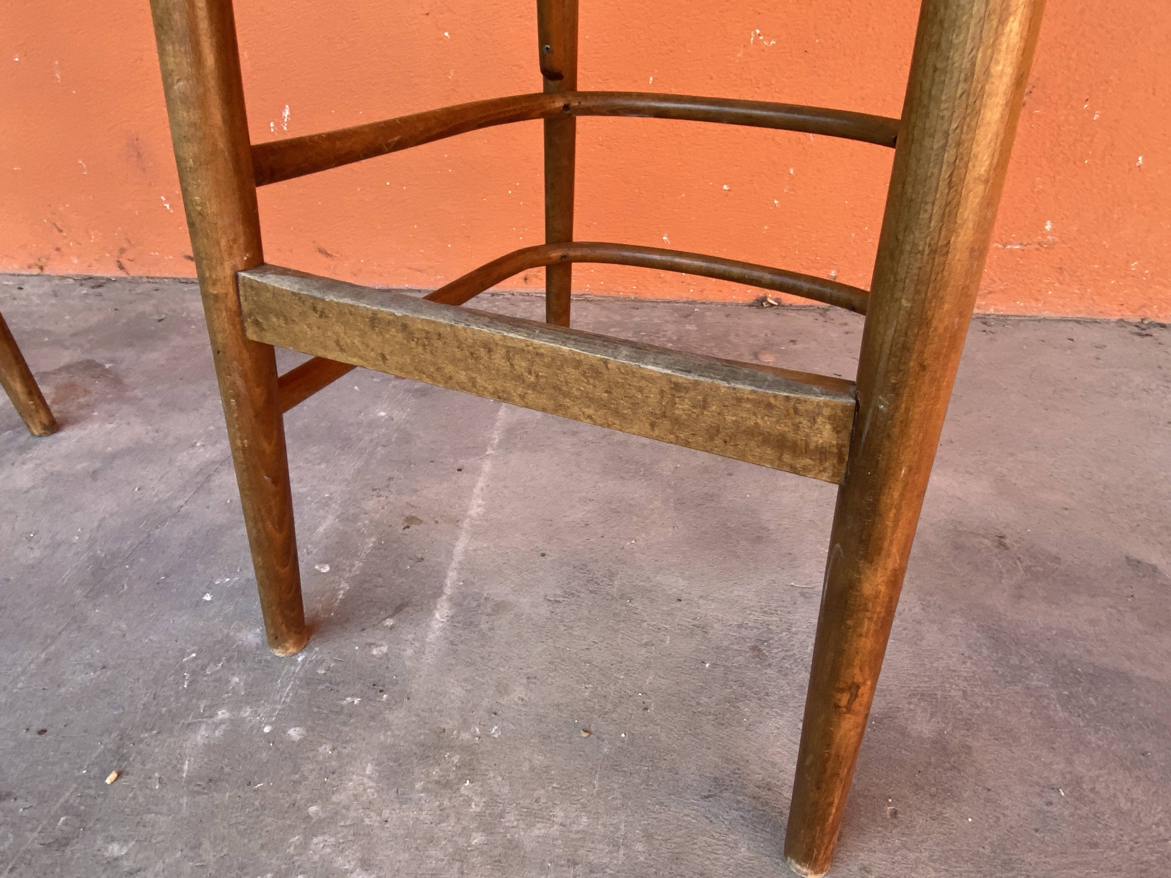 Set of 2 Bar Stools Restaurant Pub Tavern Curved Wood