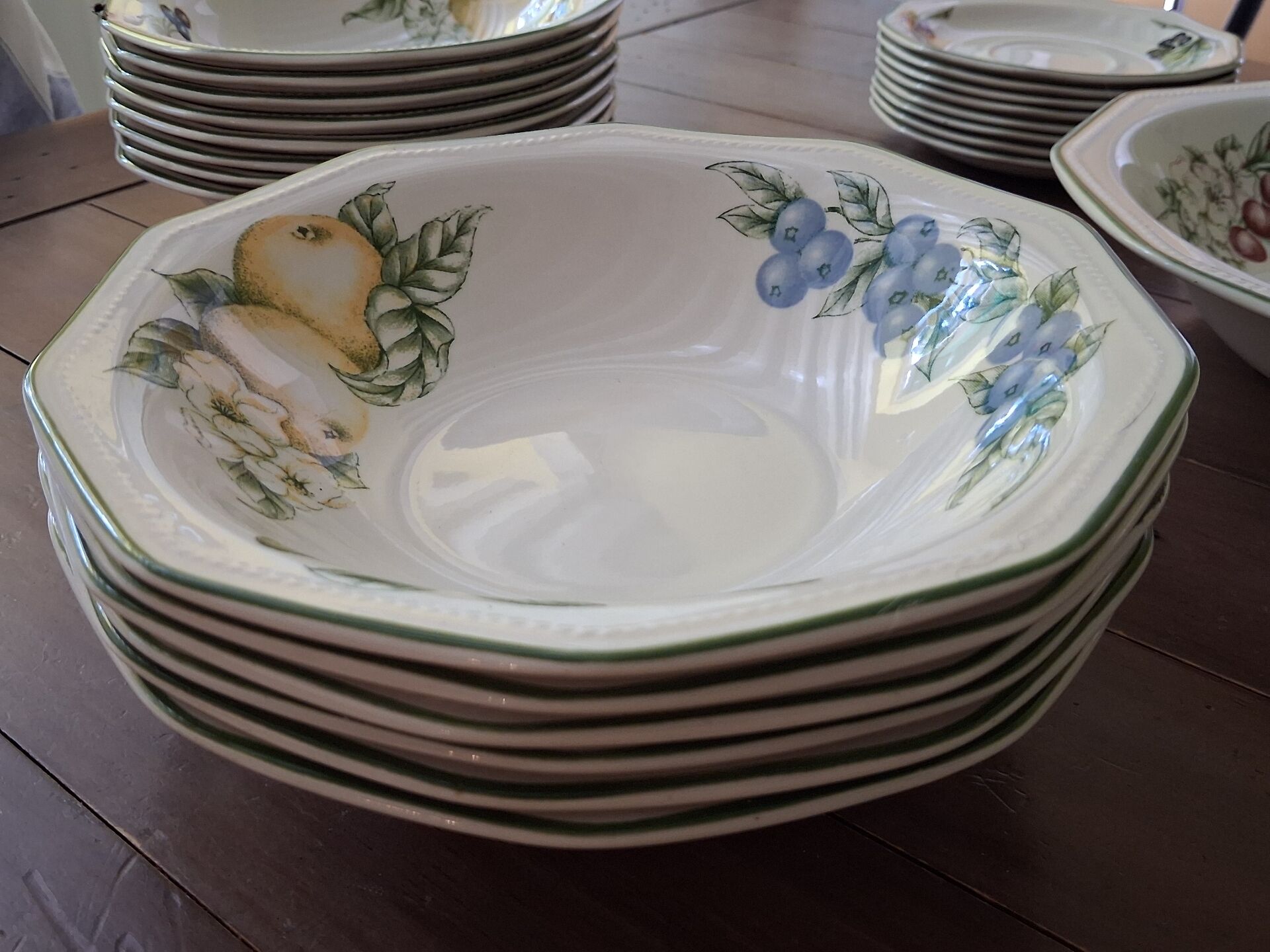 Soup plates the Chartwell Collection Churchill England