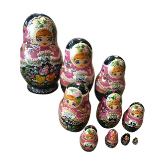 Russian doll comprising 10 matriochkas