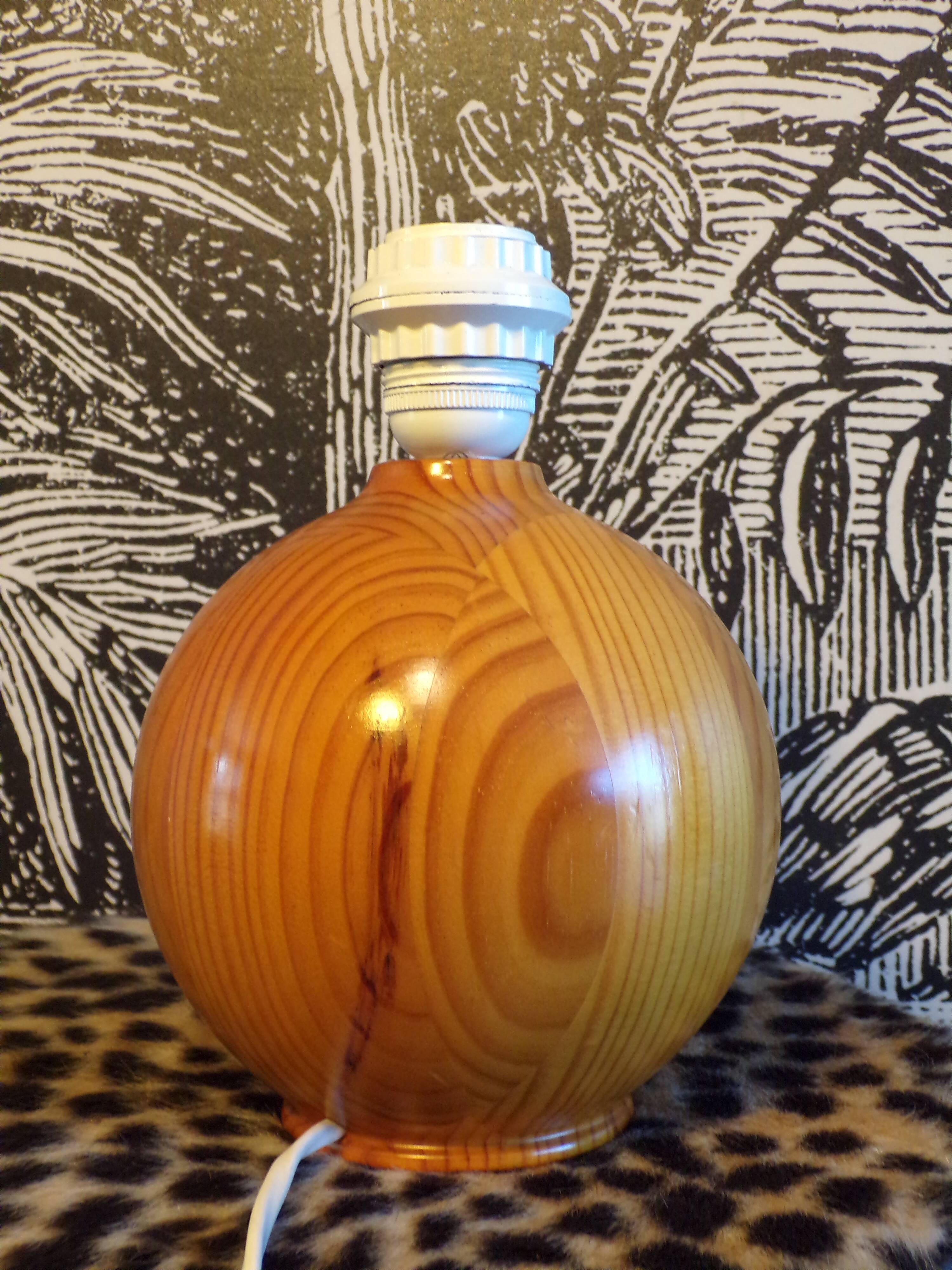 1980 ball lamp in pine