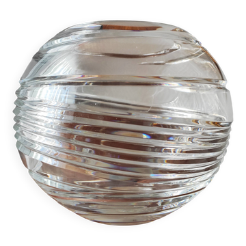 Round crystal vase
