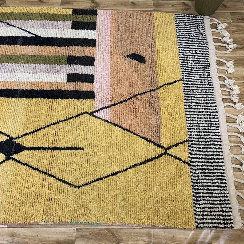 Handmade Moroccan Atlas Berber rug, size 140 x 260 cm.