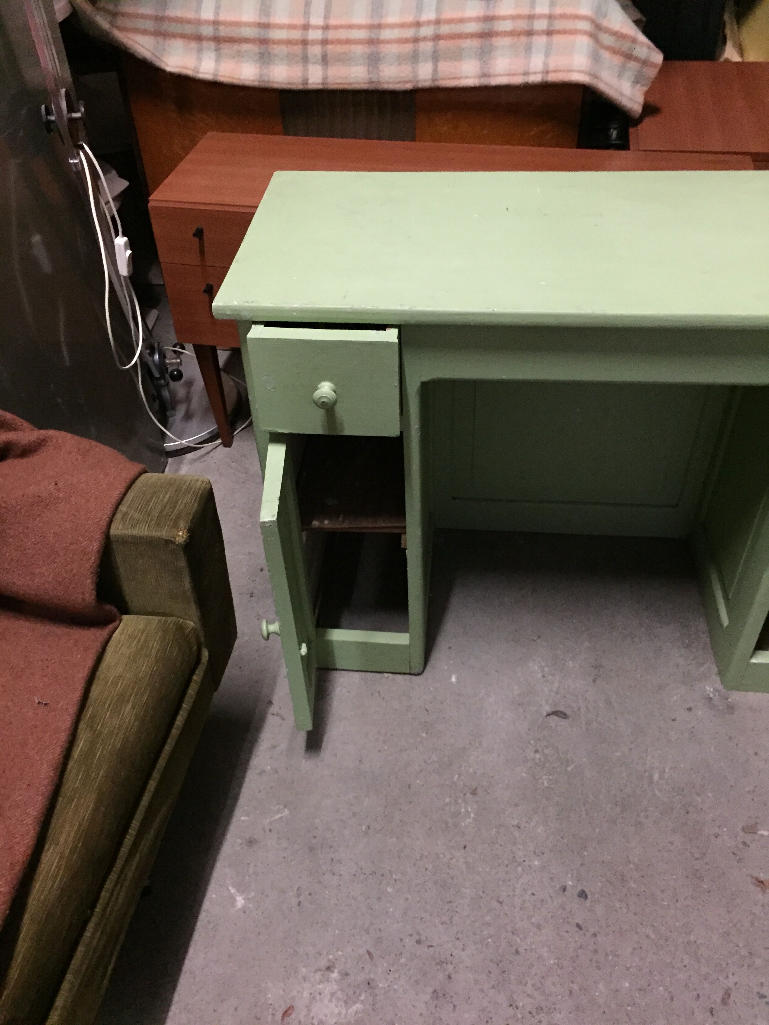 Children's desk
