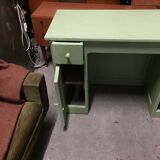 Children's desk