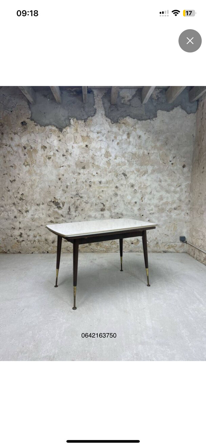 Crank dining table