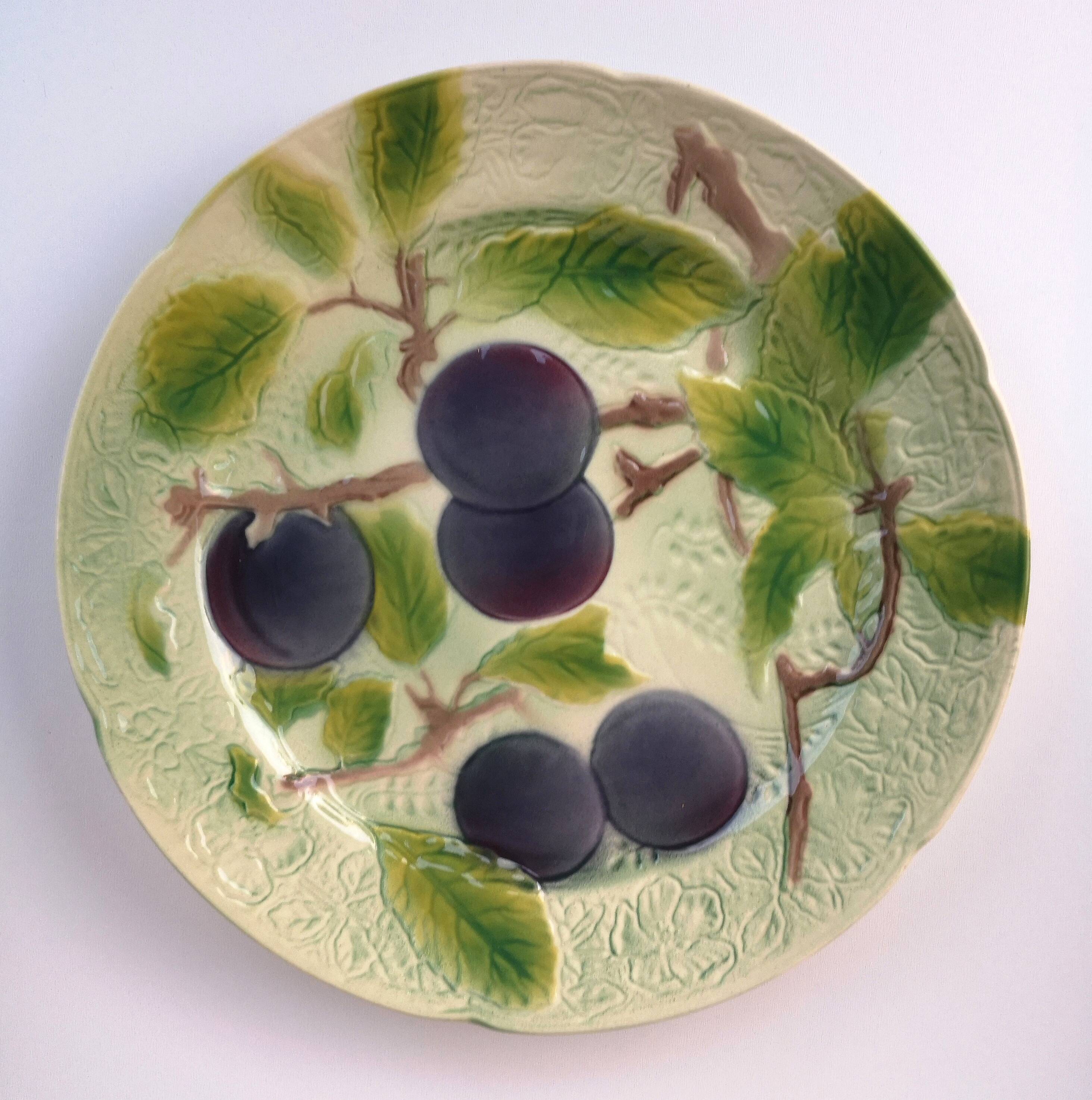 Old barbotine plate, St Clément factory