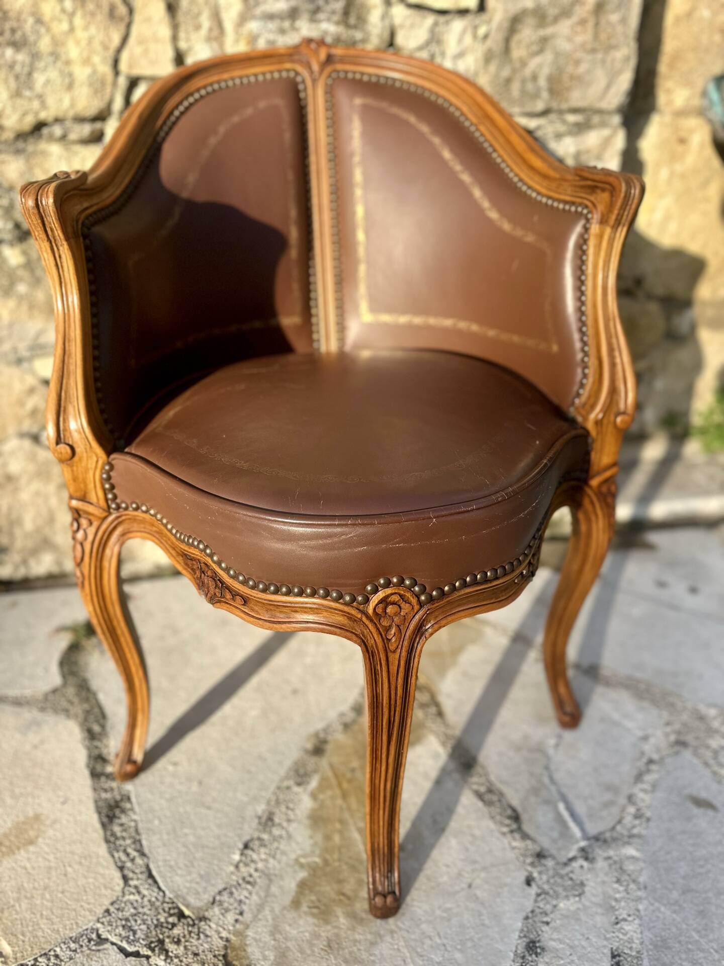 Fauteuil de bureau, modèle encoignure, de style Louis XV, XIXème