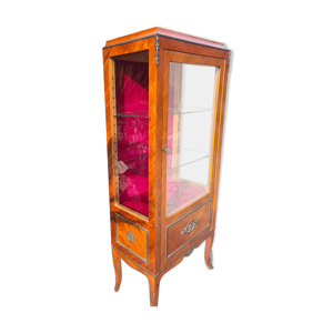 vitrine en marqueterie