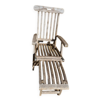 Vintage teak lounge chair