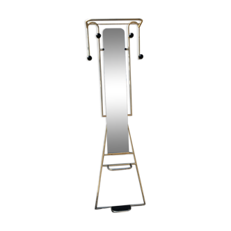 Wall coatrack with mirror