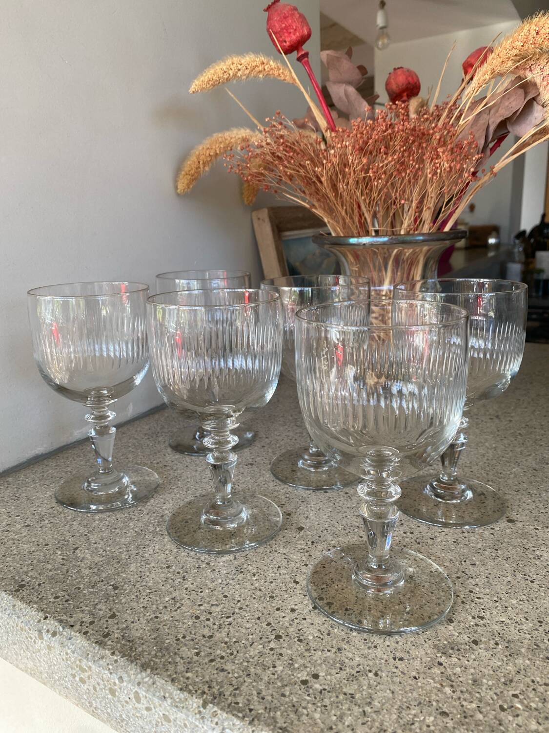 6 chiseled glass wine glasses