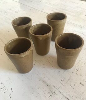 Digoin sandstone cups