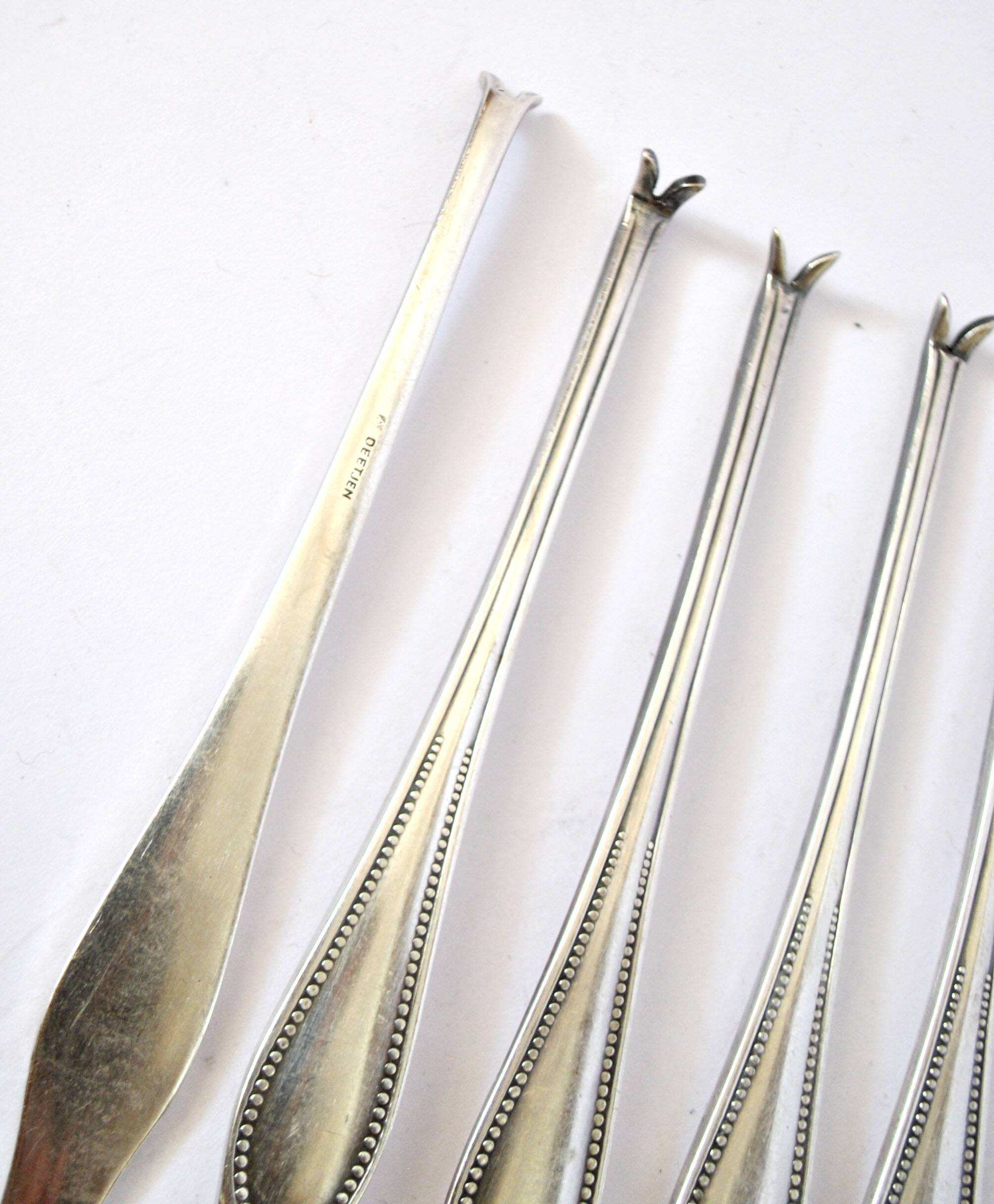 DEETJEN Set of 5 silver-plated lobster picks with pearl handle