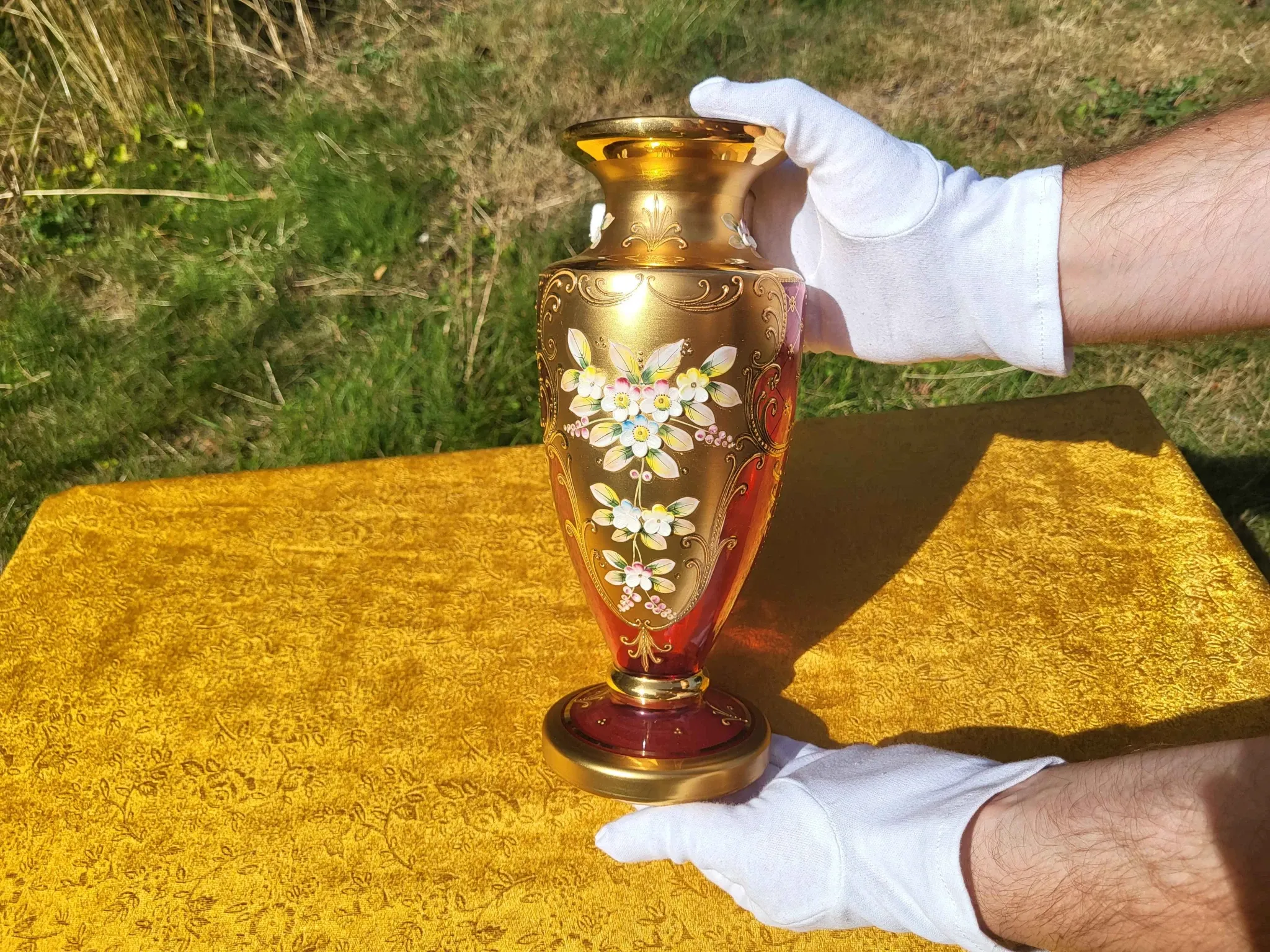 Bohemian Crystal Emerald Red/Rosa Vase with 24K Gold Encrusted Floral Desig