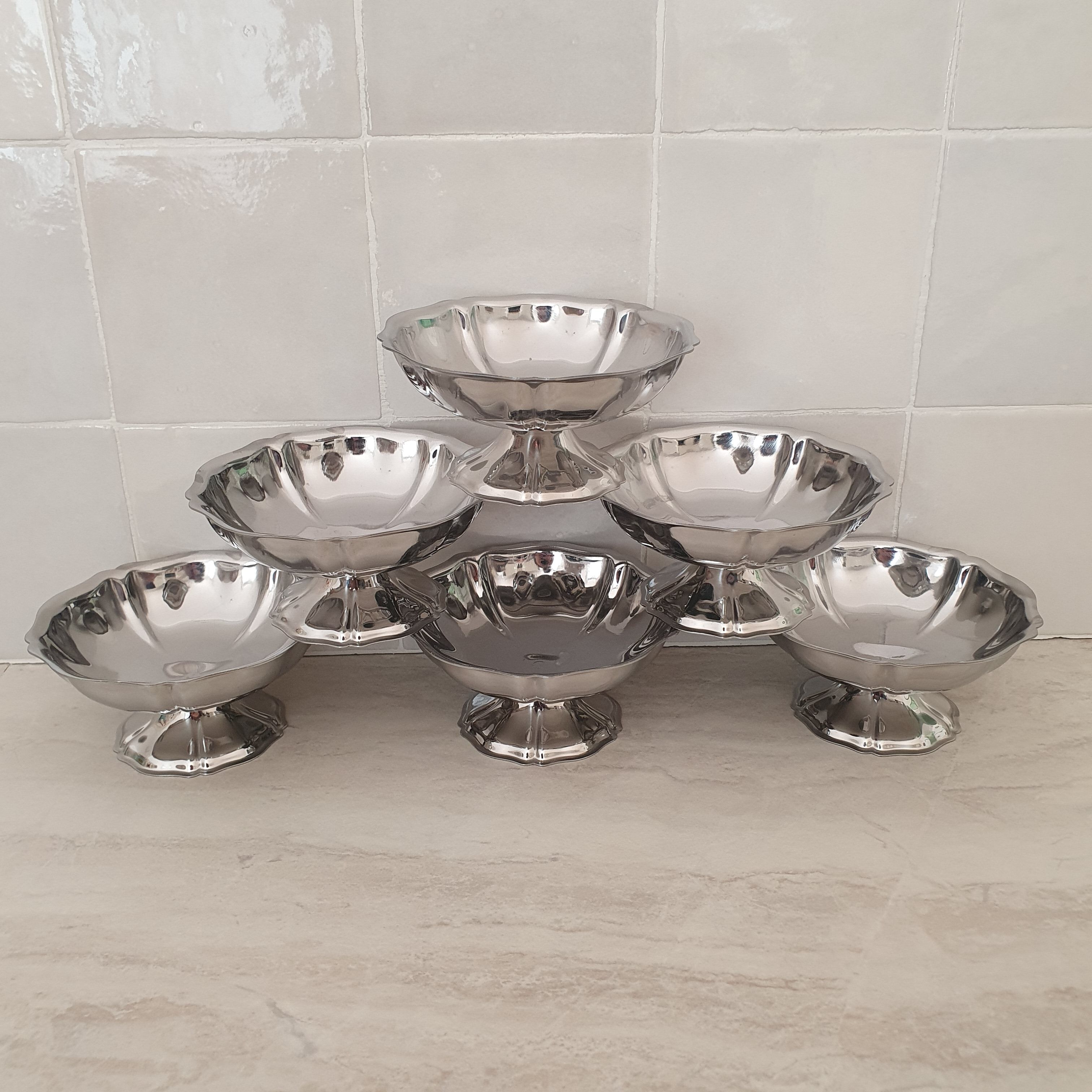 6 dessert bowls by Guy Degrenne in 18/10 stainless steel