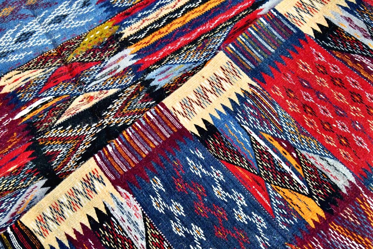 Moroccan Berber Kilim Taznakht