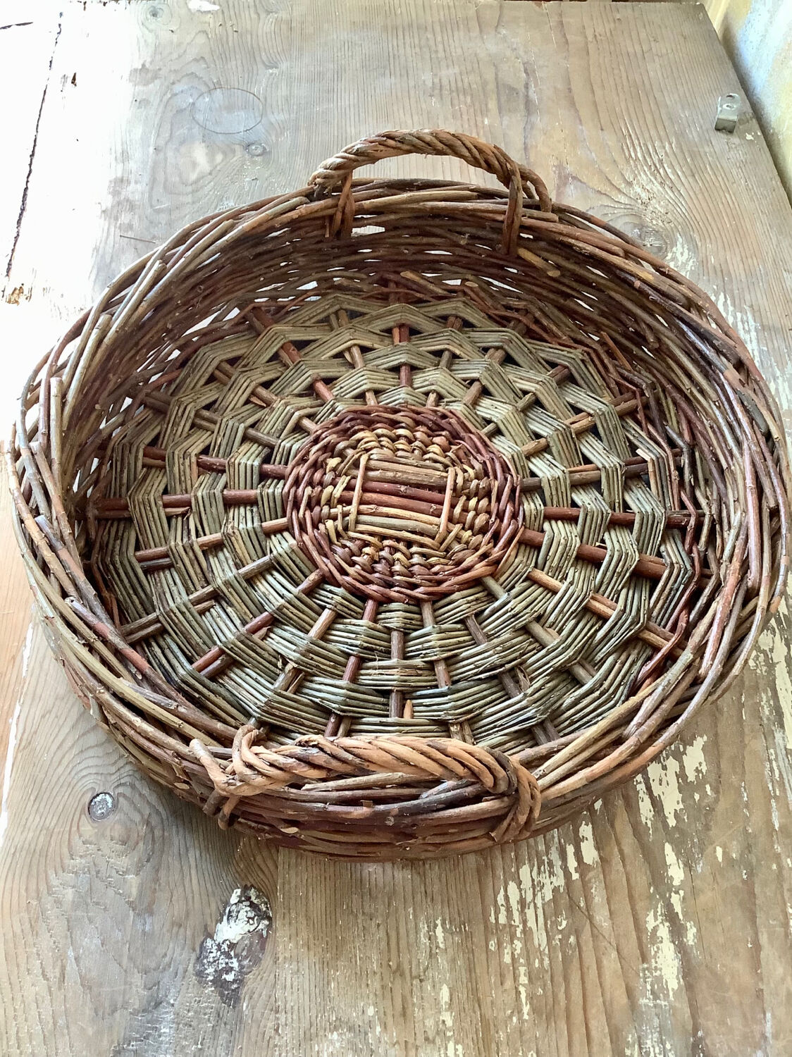 Raw wicker top