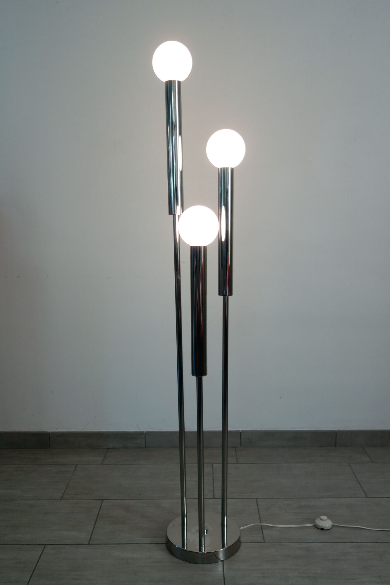 Space Age floor lamp vntage glass and chromed metal, 1970s