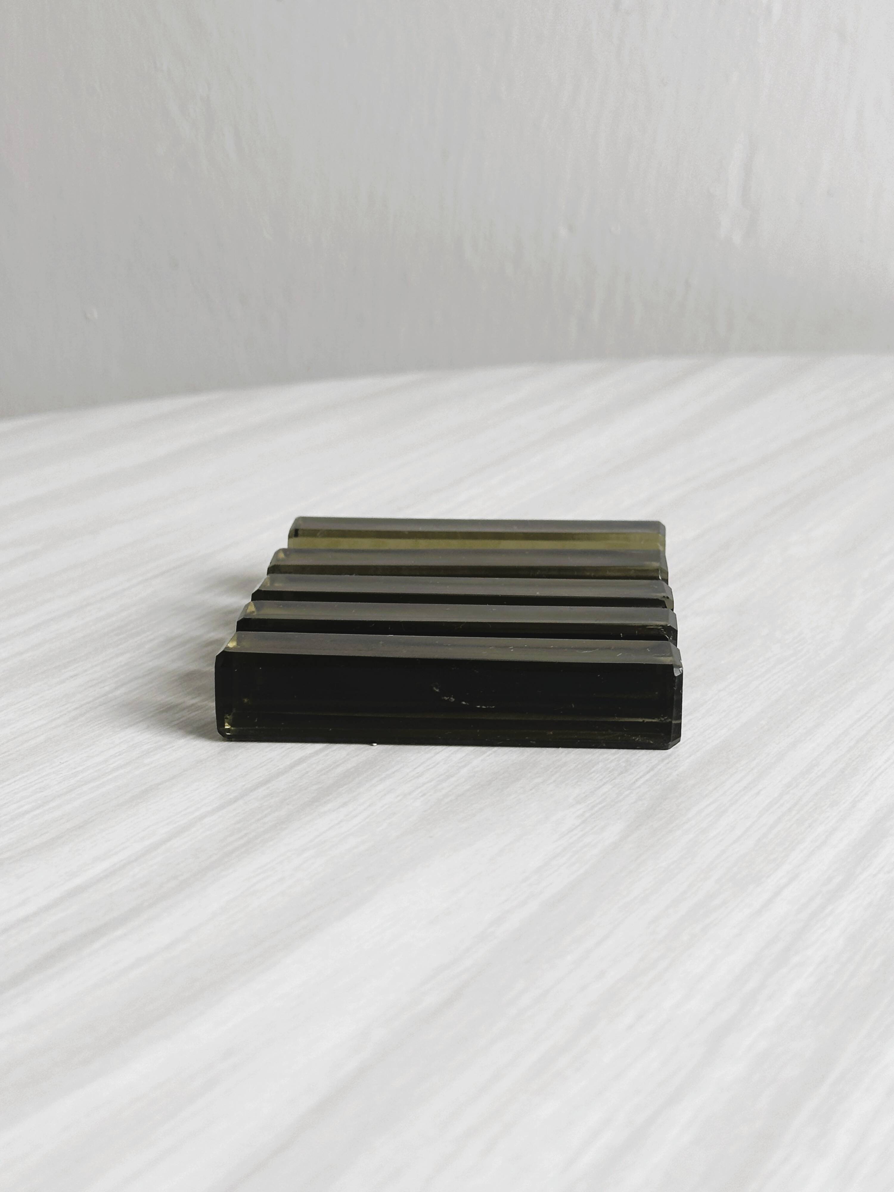 Set of 5 smoked glass knife rests