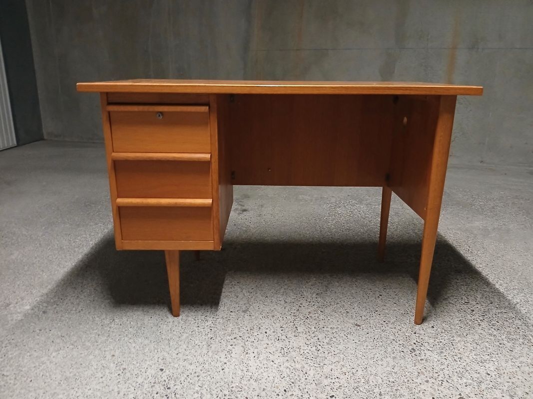 Bureau année 60 + Chaise bistro Luterna