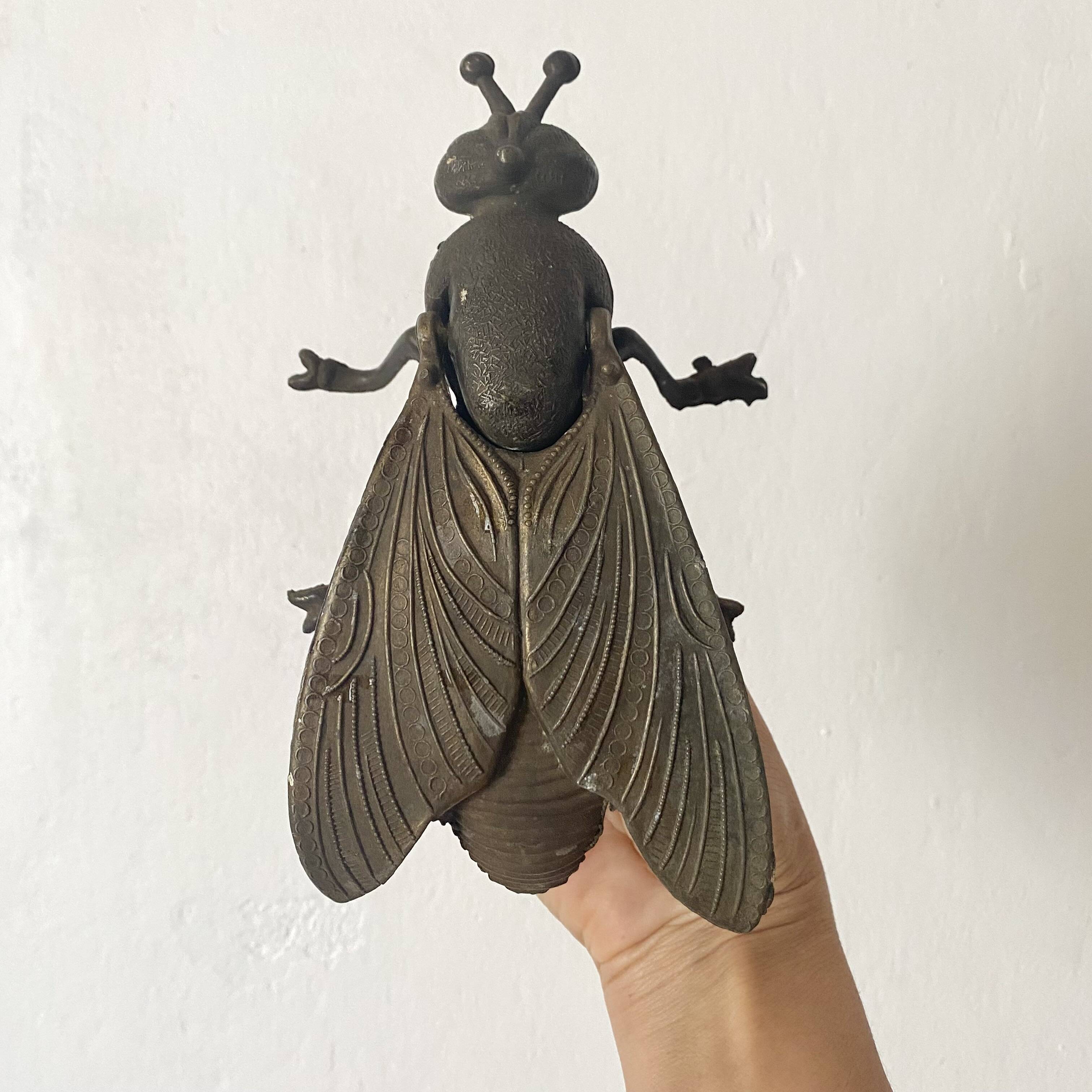 2 cendriers insectes mouches en métal années 50-60