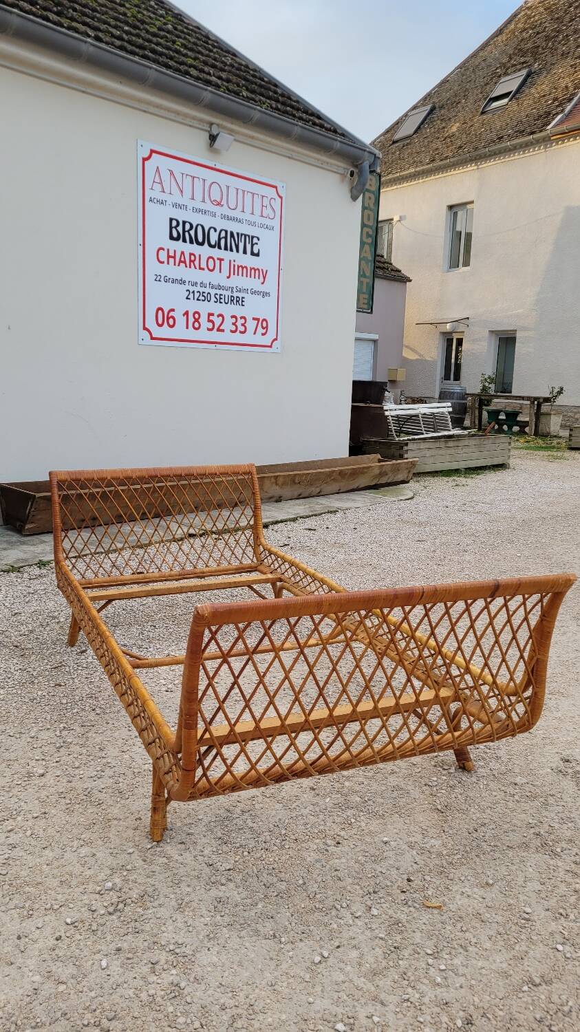 Vintage rattan daybed in basket shape - 1950s