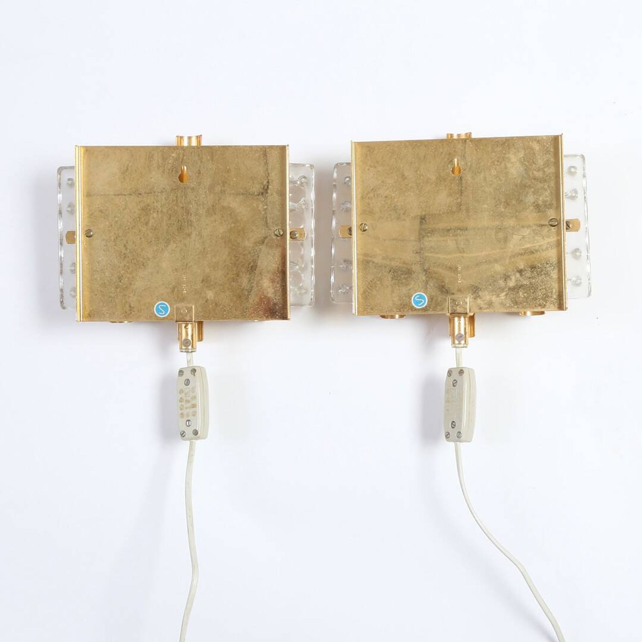 HANS-AGNE JAKOBSSON. Pair of wall lights, glass/brass