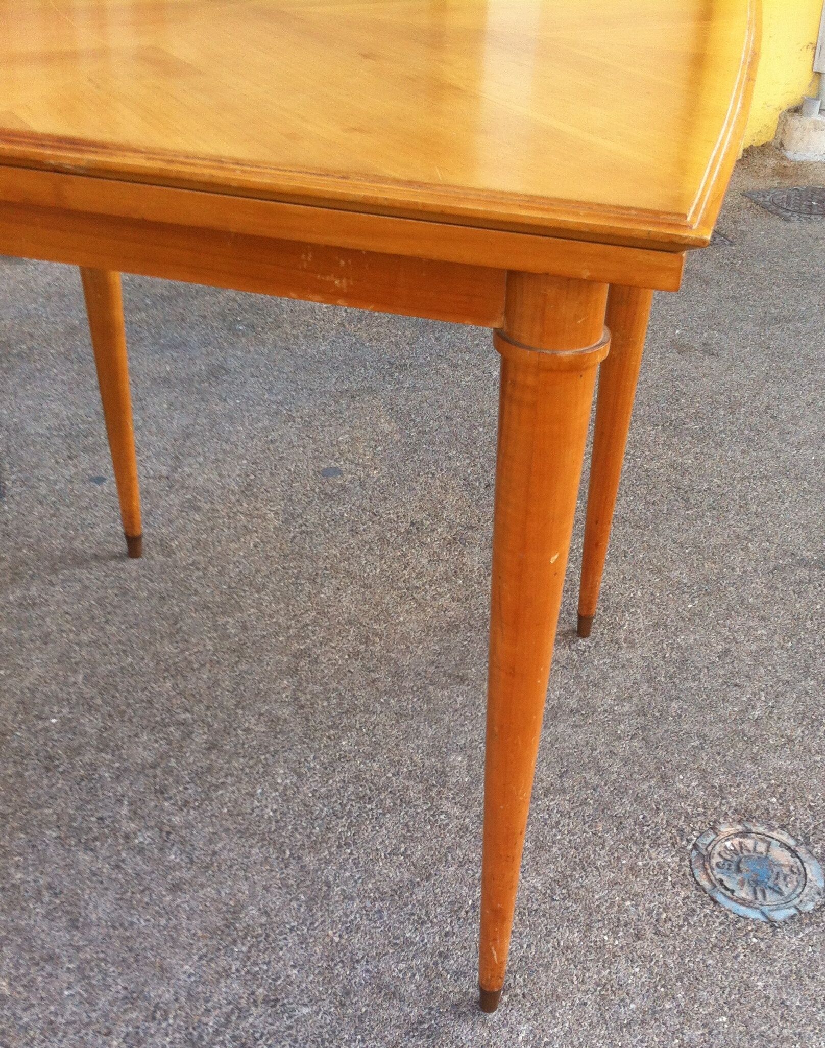 Table carrée vintage 1950