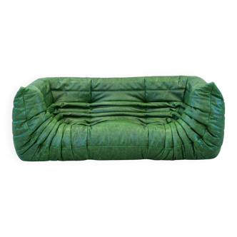 Vintage two-seat Togo sofa with arms in green leather by Michel Ducaroy for Ligne Roset, 1970s