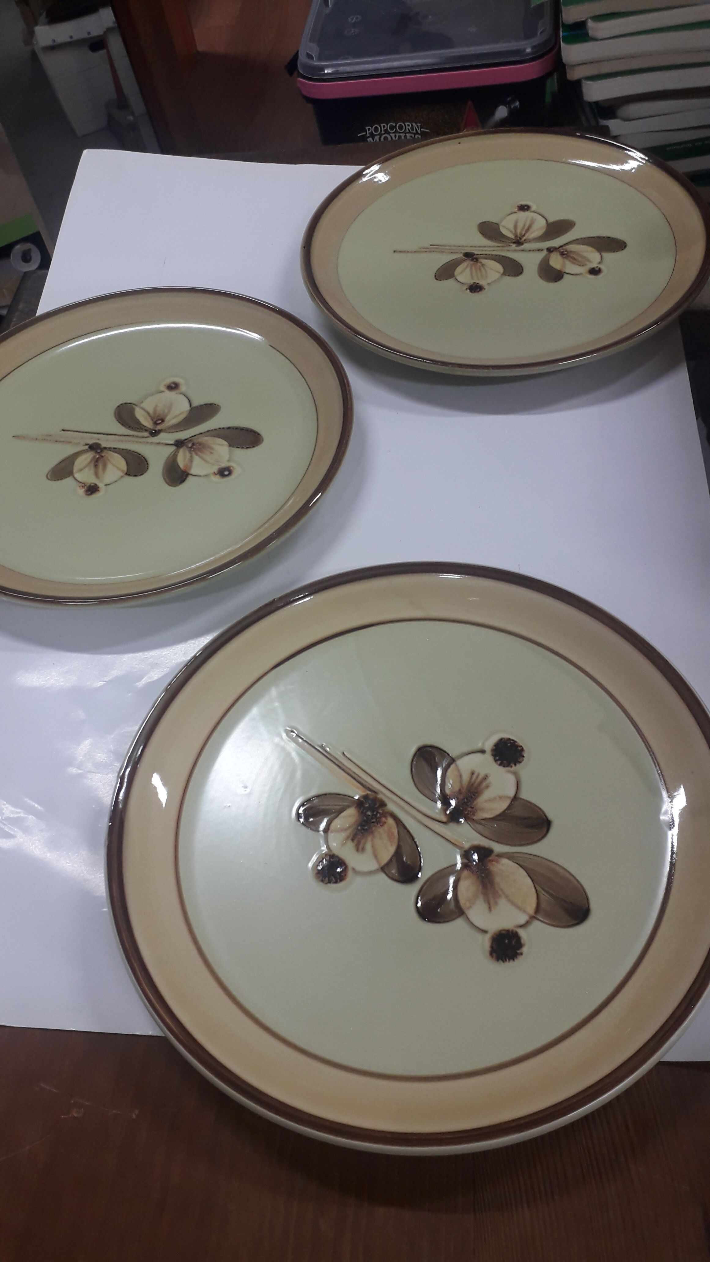 3 vintage ceramic plates schramberg model reseda