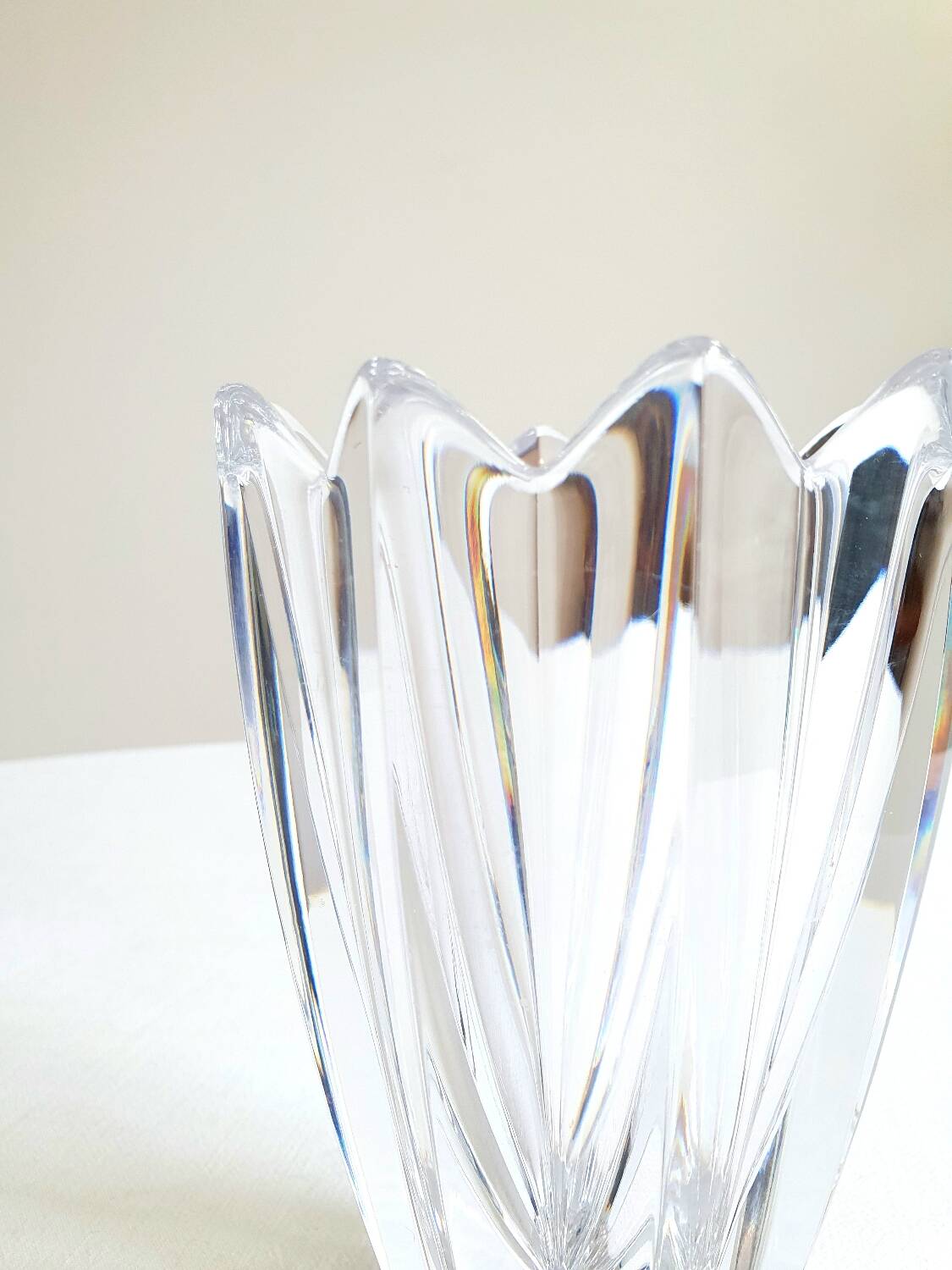 Vase tulipe en cristal suède 70s