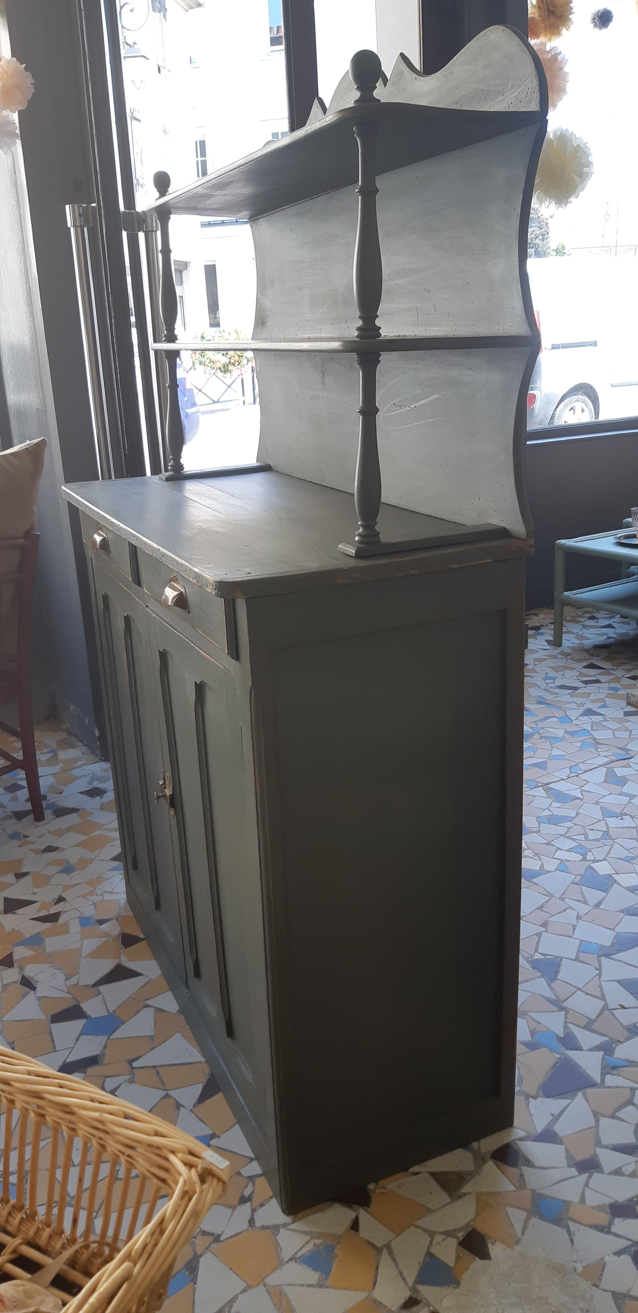 Buffet Parisien 2 bodies revisited in green