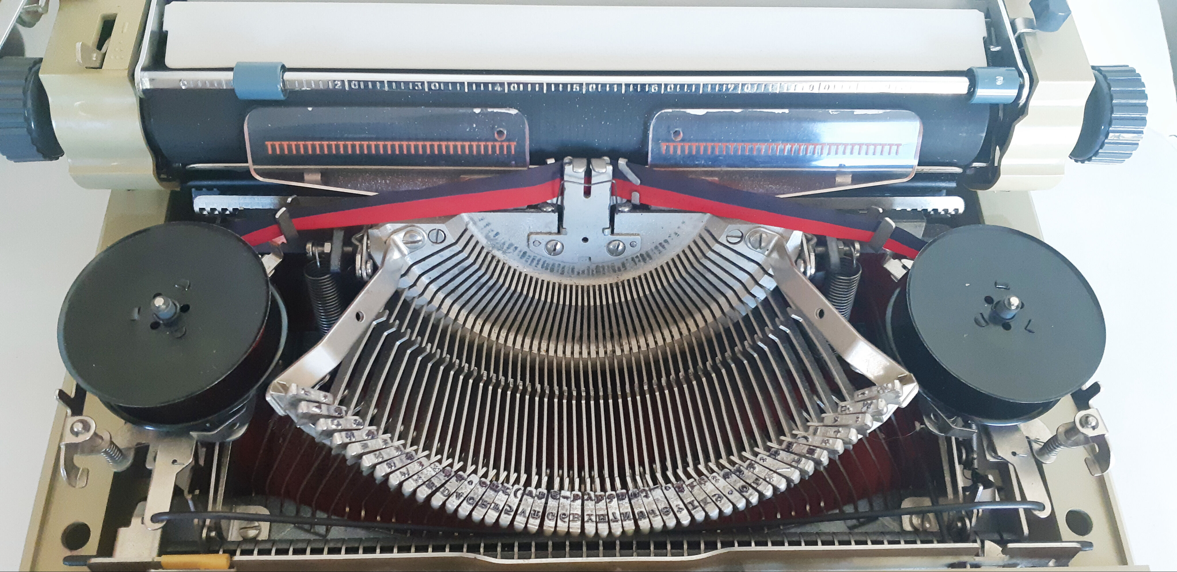 Typewriter Erika Daro , functional