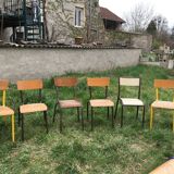 Set of 6 70s school chairs in different patinas and models