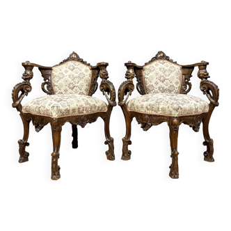 Very rare pair of Venetian armchairs in the Italian Renaissance style