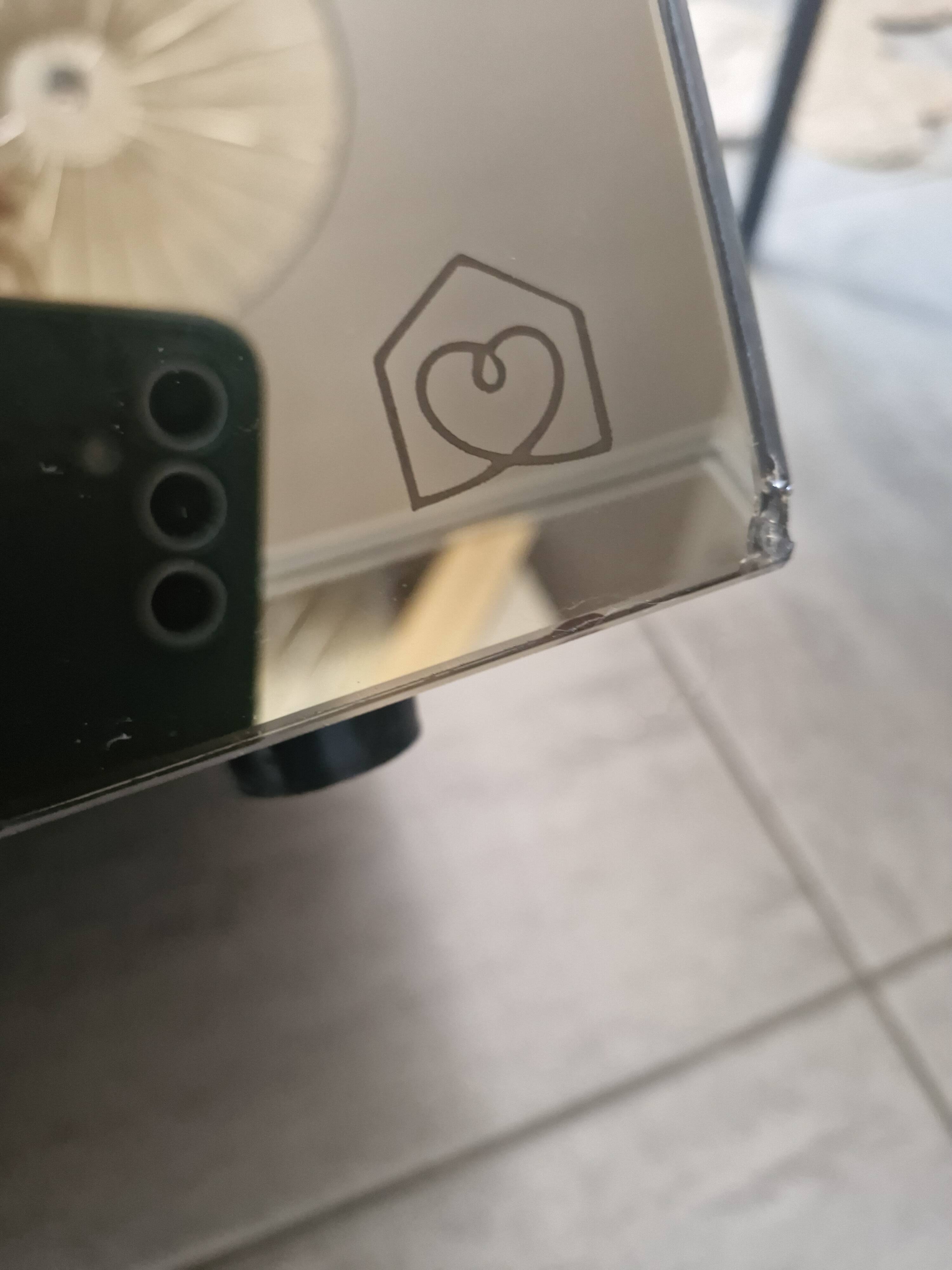 Pair of amber mirror cubes