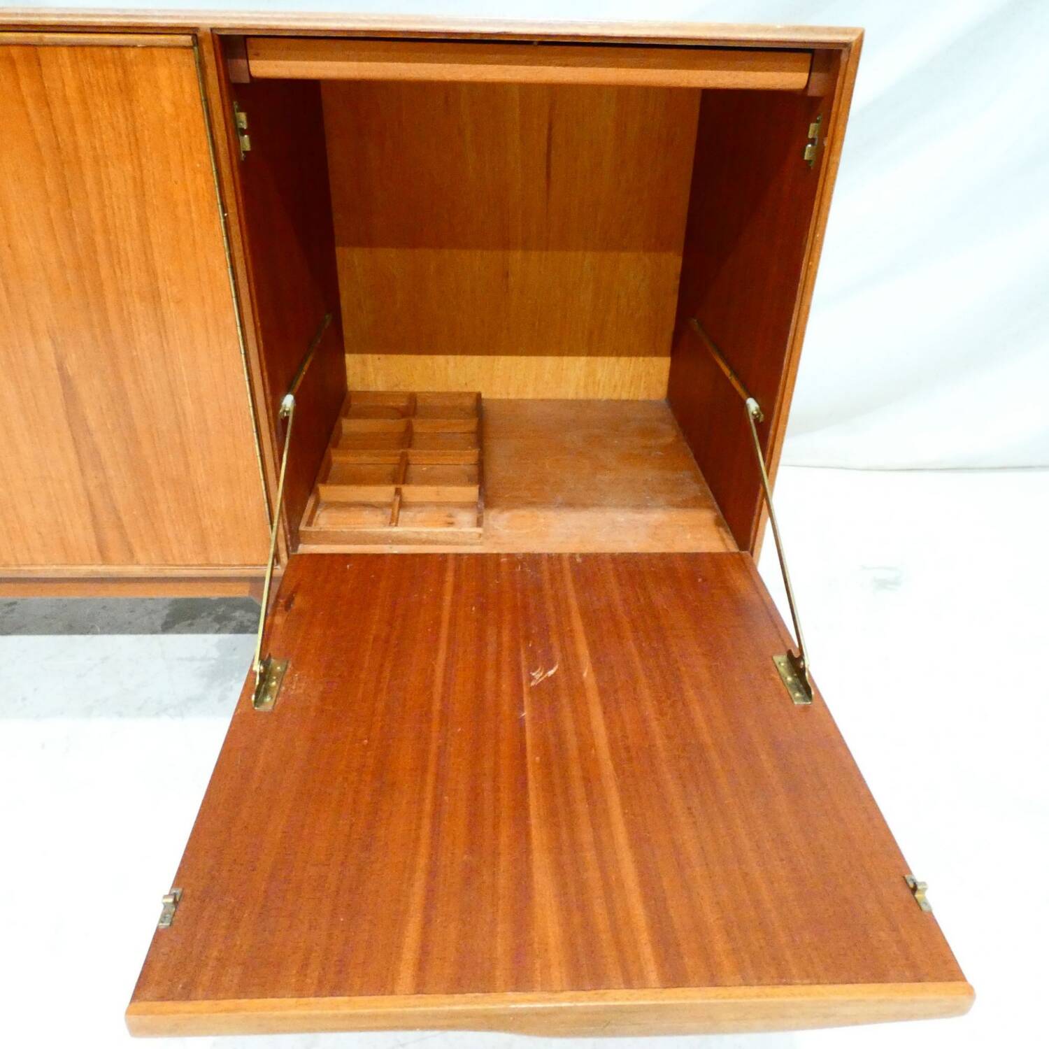 Rare McIntosh Teak Sideboard 202 cm – Carved Handles (Variant of D)