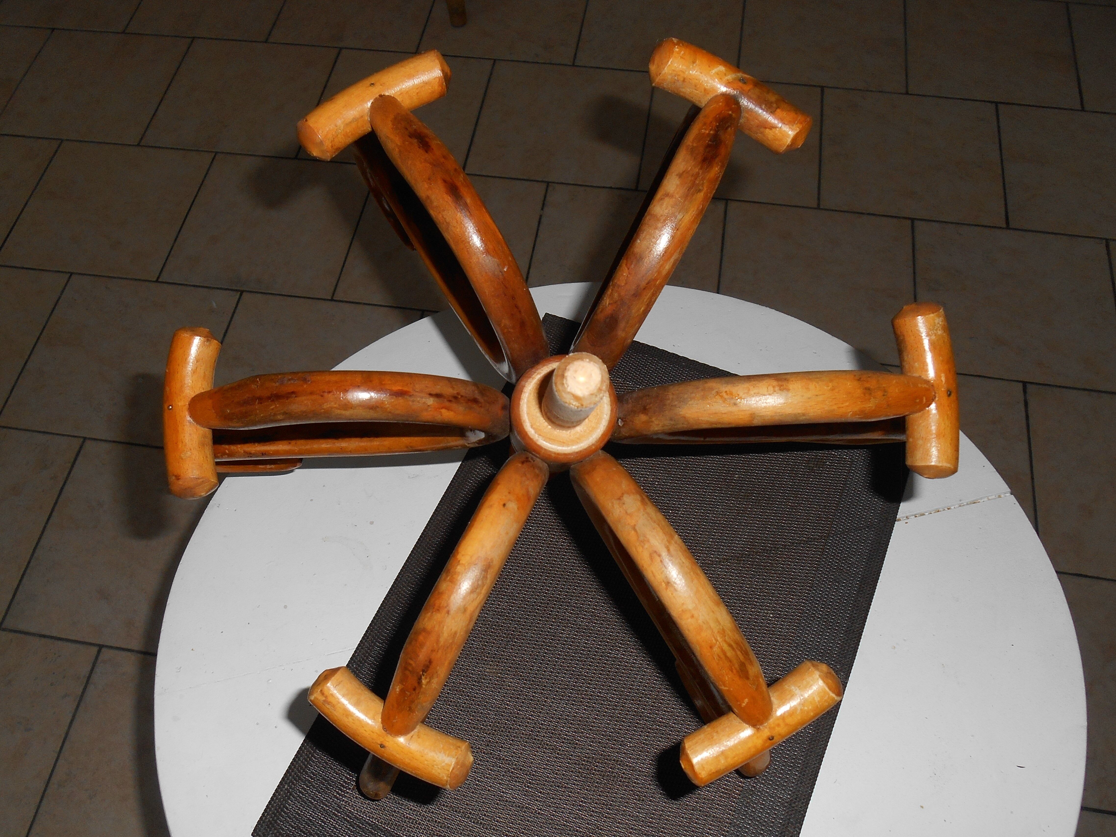 Old parrot coat rack